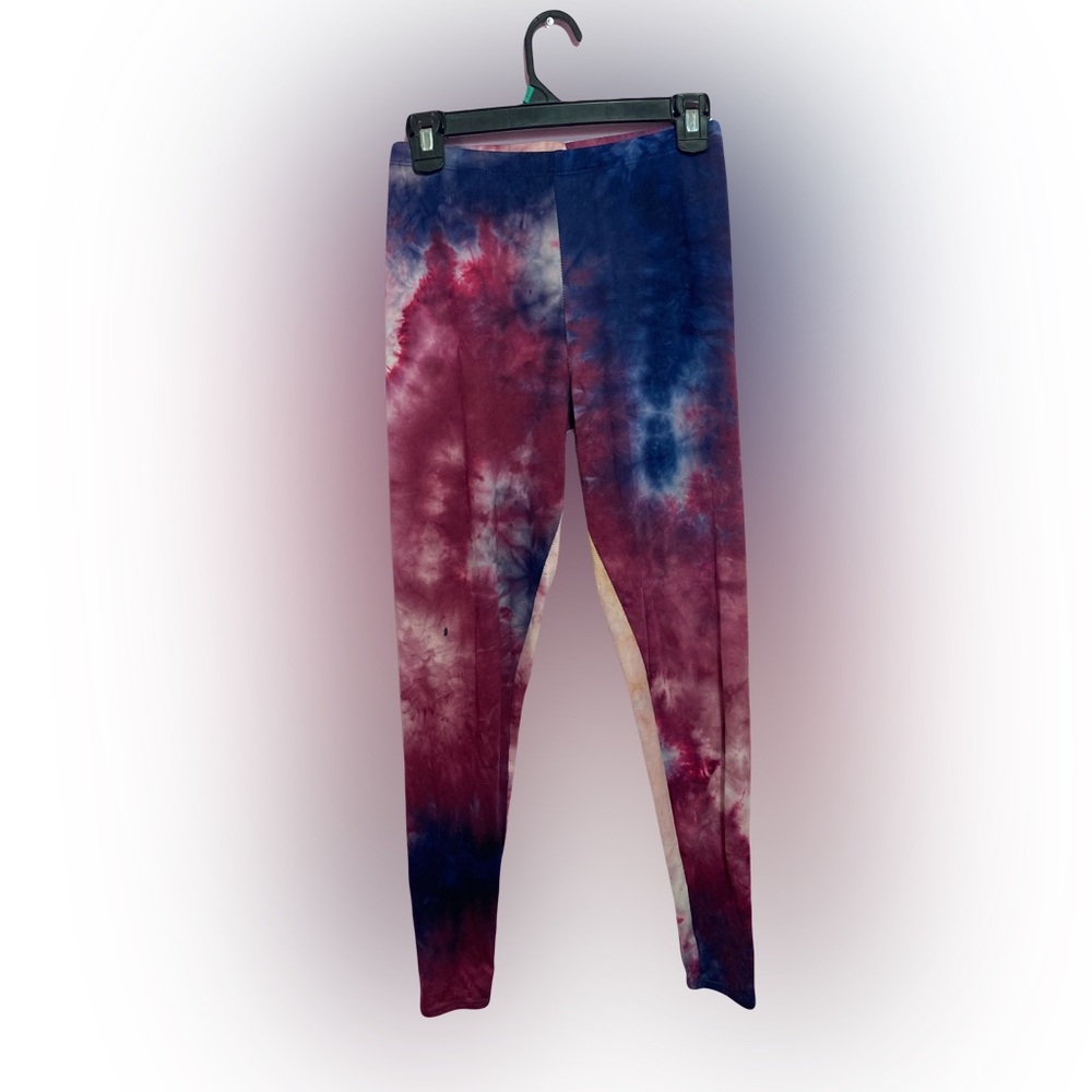 Graphic Galaxy Leggings Size Medium Pink & Purple